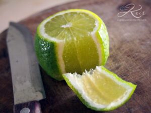 peler le citron vert