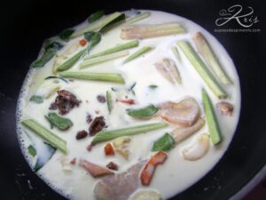 tom kati, recette de coques au tamarin et curcuma