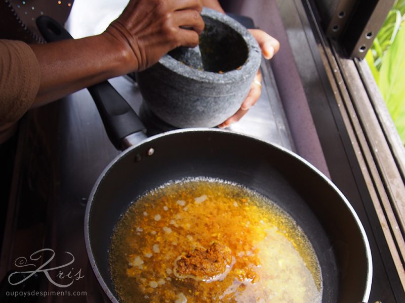 recette de curry acidulé de poisson - gaeng som