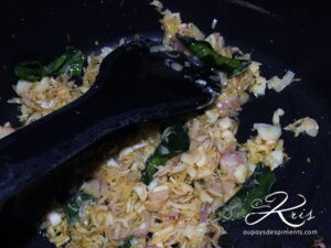revenir les condiments pour le risotto