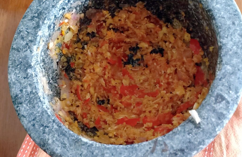 pâte d'ail et de piment pour la recette du poulet à la citronnelle