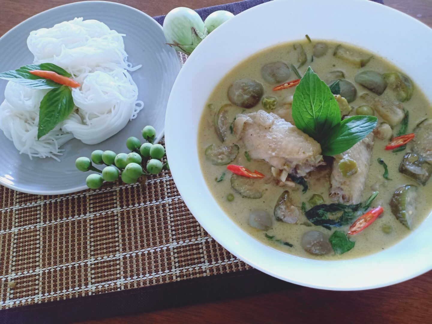 Pâte de curry vert maison - Au pays des Piments