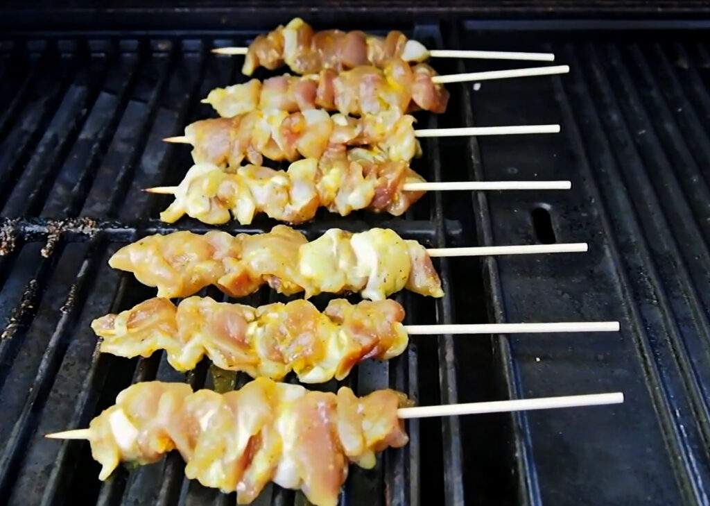 brochettes de poulet au barbecue